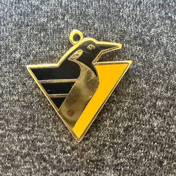 Other - Pittsburgh Penguins - Gold and Black vintage Penguin Pendant